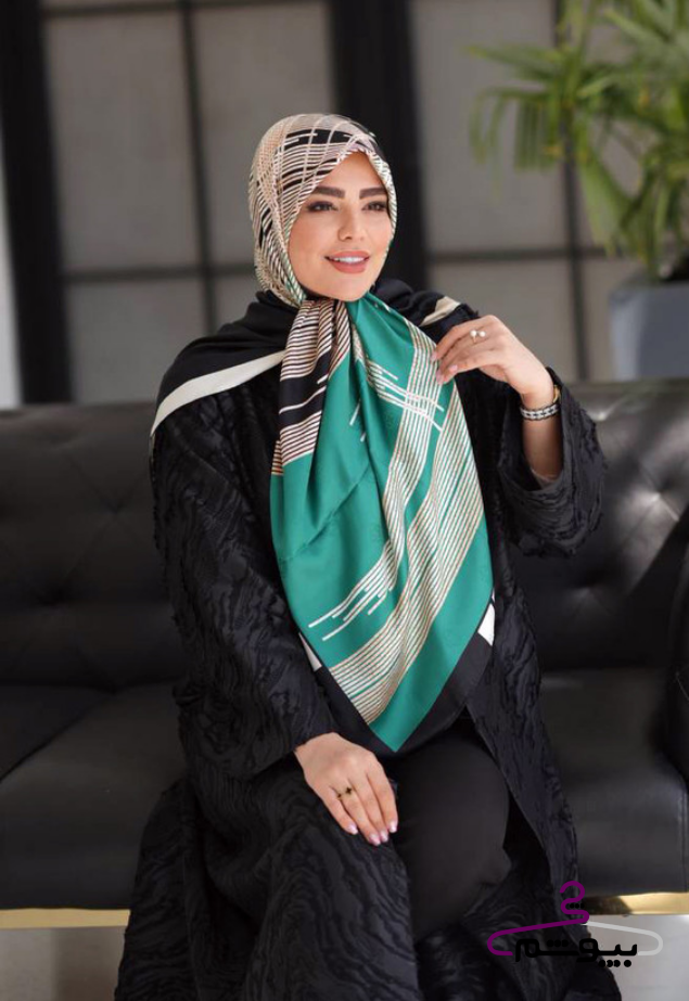 روسری ابریشم ژاکارد اکر طرح خطی رنگ مشکی سبز